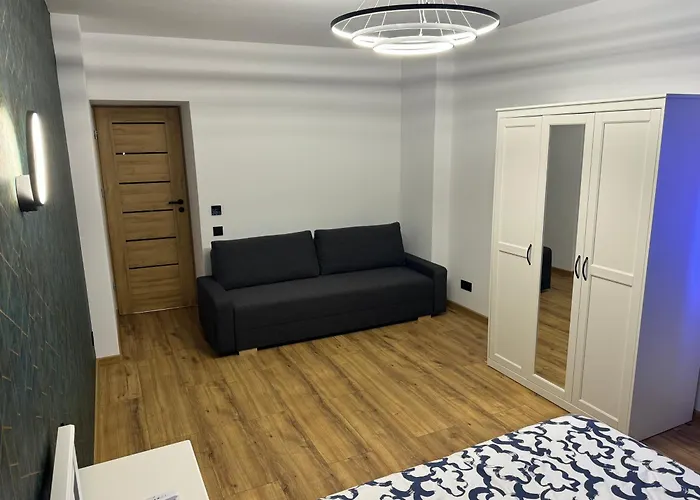 Amadeus - 3 Sleep Room - Parking On Street