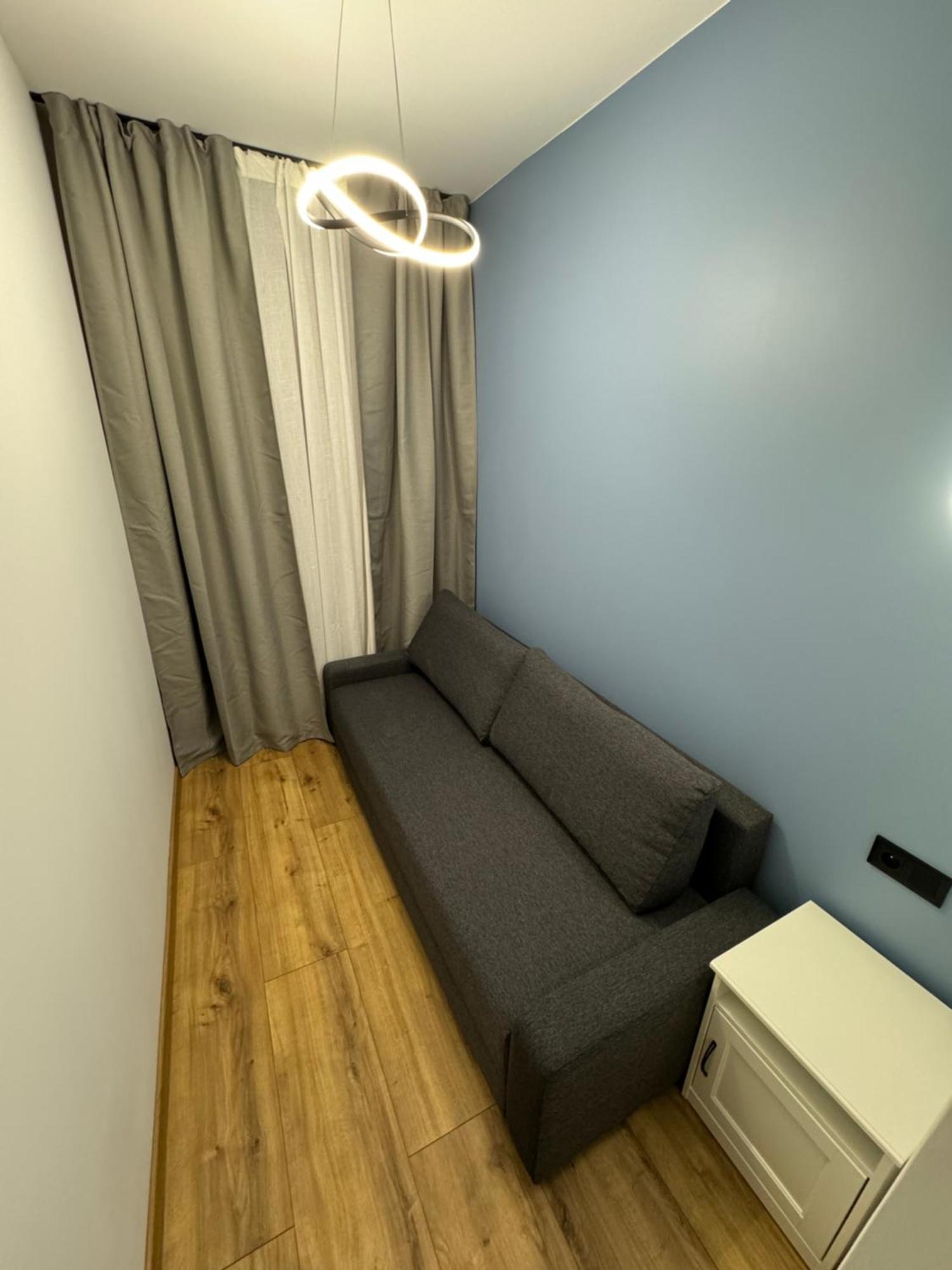 Amadeus - 3 Sleep - Parking On Street * Katovice